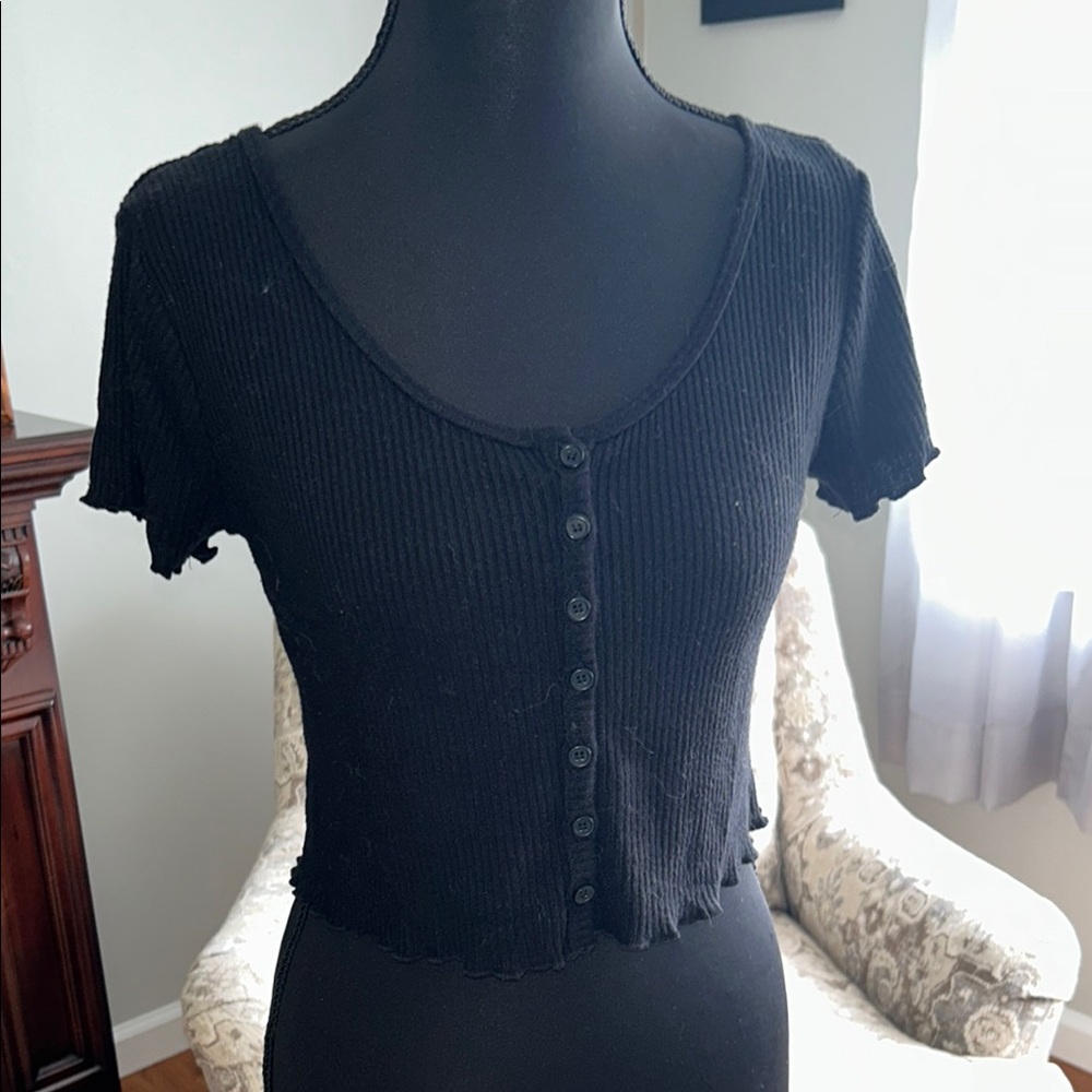 Alya Black Ribbed Short Sleeve Blouse